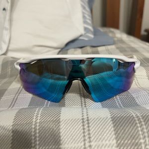 Oakley Radar Ev paths